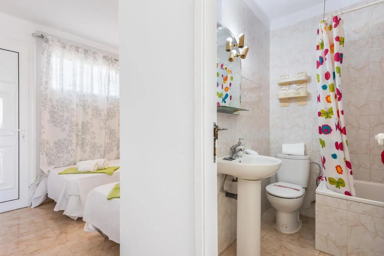 618 Light Accommodation El Chaparral Арона Апартаменты